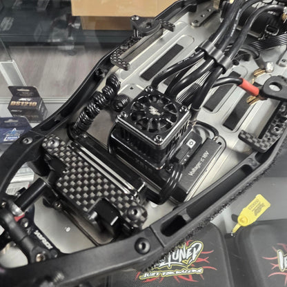 PRE-OWNED Xray XB2'25C + Nosram N22 Stock Spec 13.5T Motor + Hobbywing XR10 Pro G2S  + Sanwa PGS-LH II +  Ersatzteile