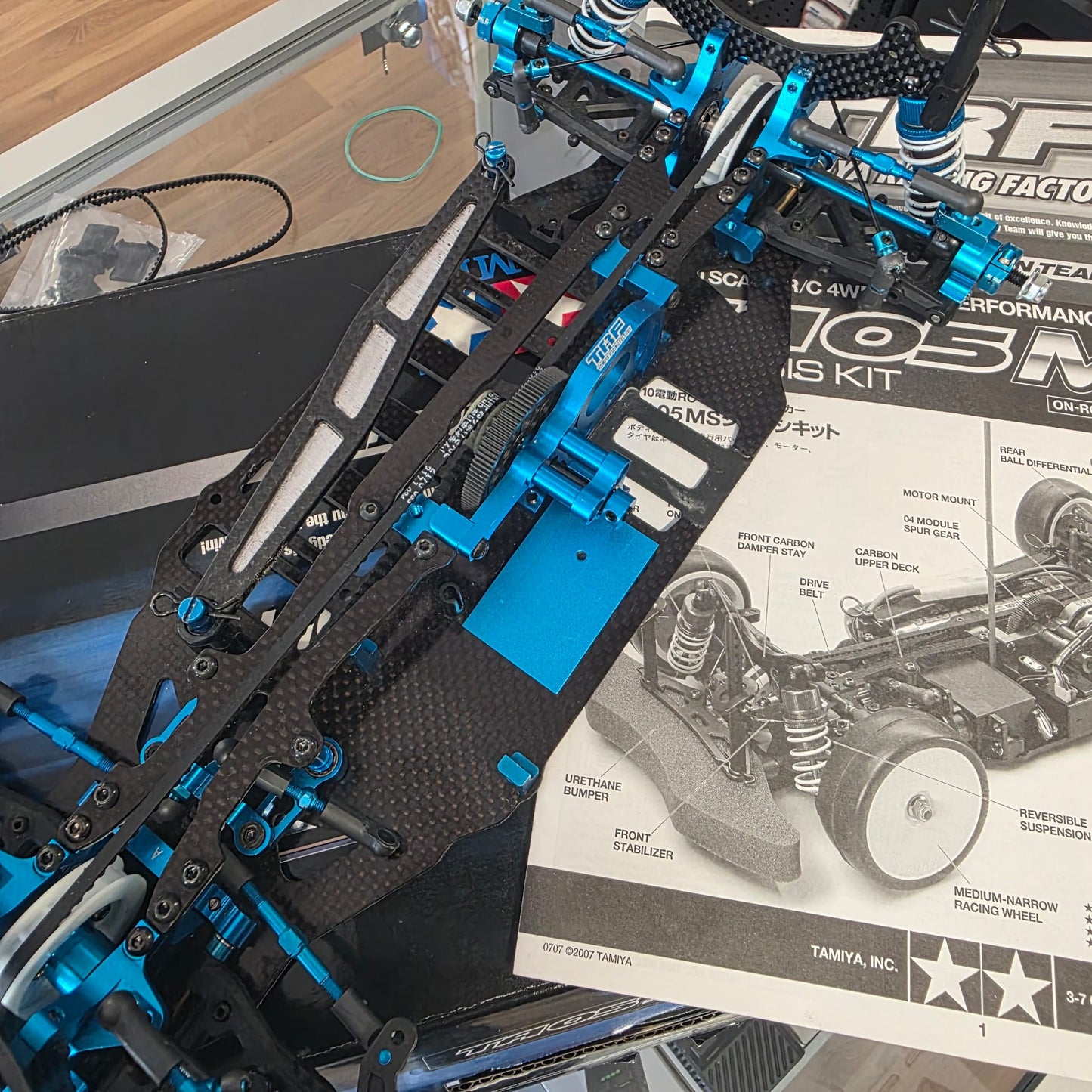 PRE-OWNED Tamiya TRF TA05 MS Chassis Kit da competizione 1/10