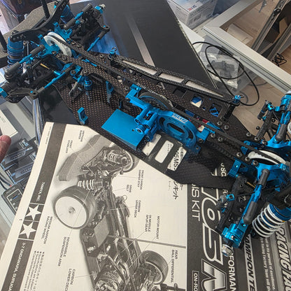 PRE-OWNED Tamiya TRF TA05 MS Chassis Kit da competizione 1/10